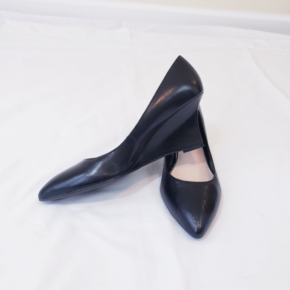 Franco Sarto Frankie Black Wedge Pump Size 7 Leather Wedged Heel Pointed Toe - Picture 10 of 14